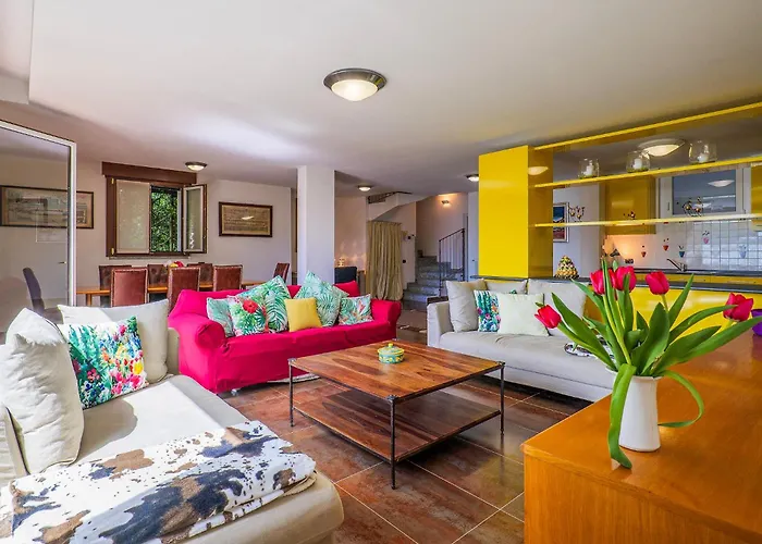 Mavica 펜션 Monvalle